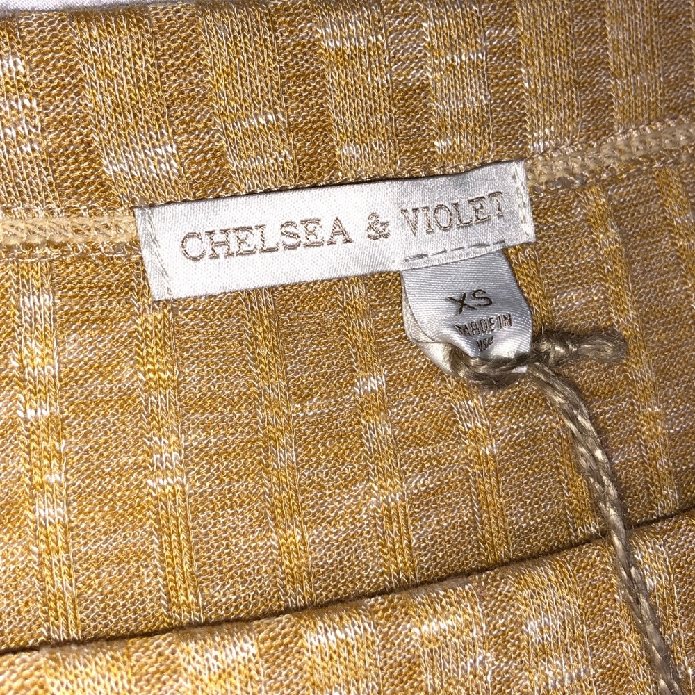 Chelsea & Violet Square Ribbed Knit Sweater NWT - Picture 4 of 5